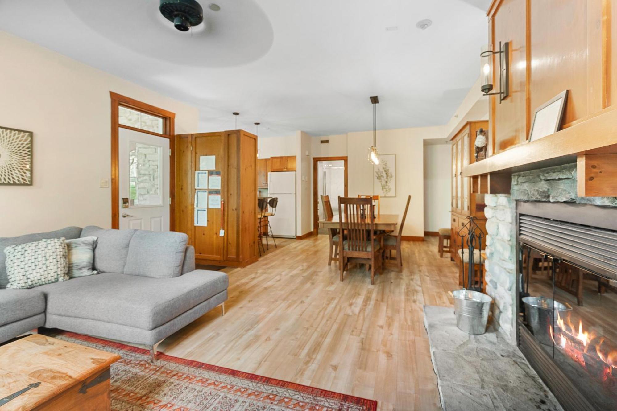 Les Eaux - 2Bdrs W Pool & Hot Tub Near Village Mont-Tremblant Exterior foto